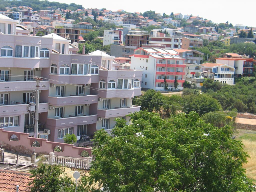 Guest House Dena Dobra Voda Exterior foto